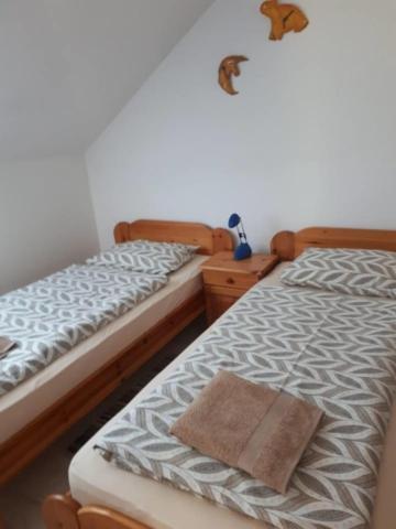 Borkuti Panzio Es Apartman Balatonszárszó Eksteriør bilde