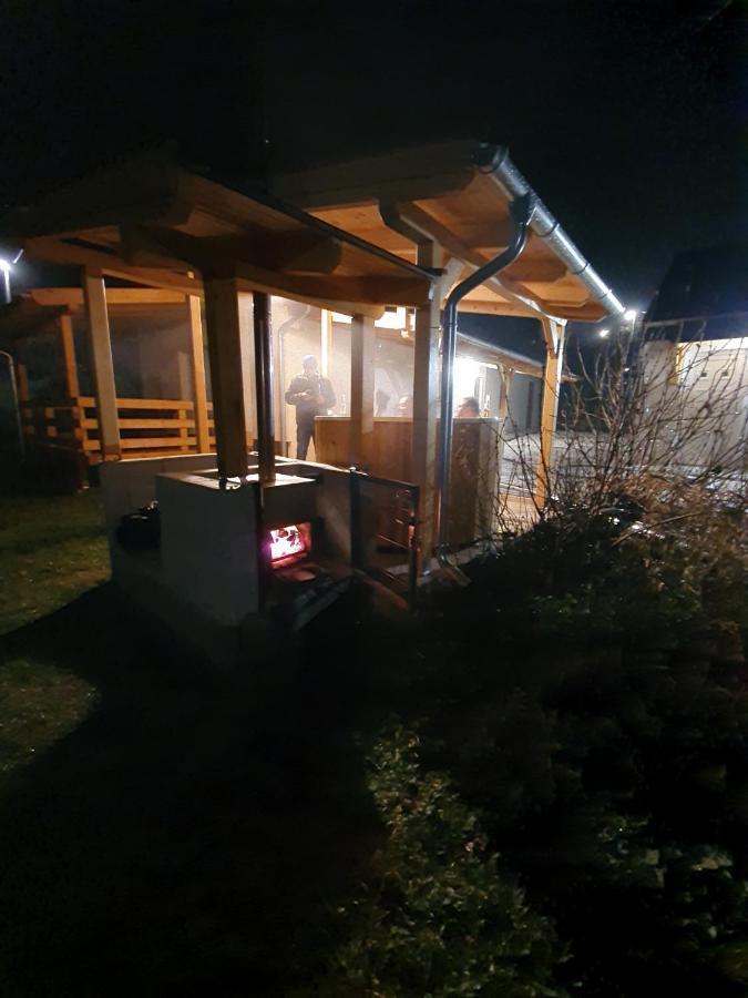 Borkuti Panzio Es Apartman Balatonszárszó Eksteriør bilde