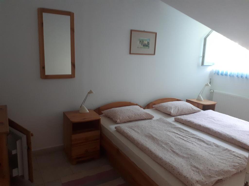 Borkuti Panzio Es Apartman Balatonszárszó Eksteriør bilde